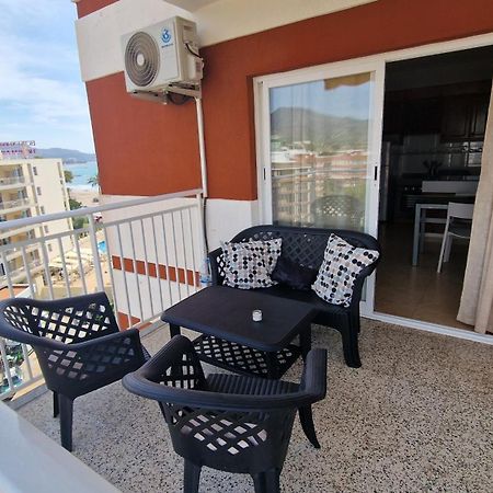Apartamento De 1 Habitacion Frente Al Mar Y Con Piscina Apartment Benicassim Luaran gambar