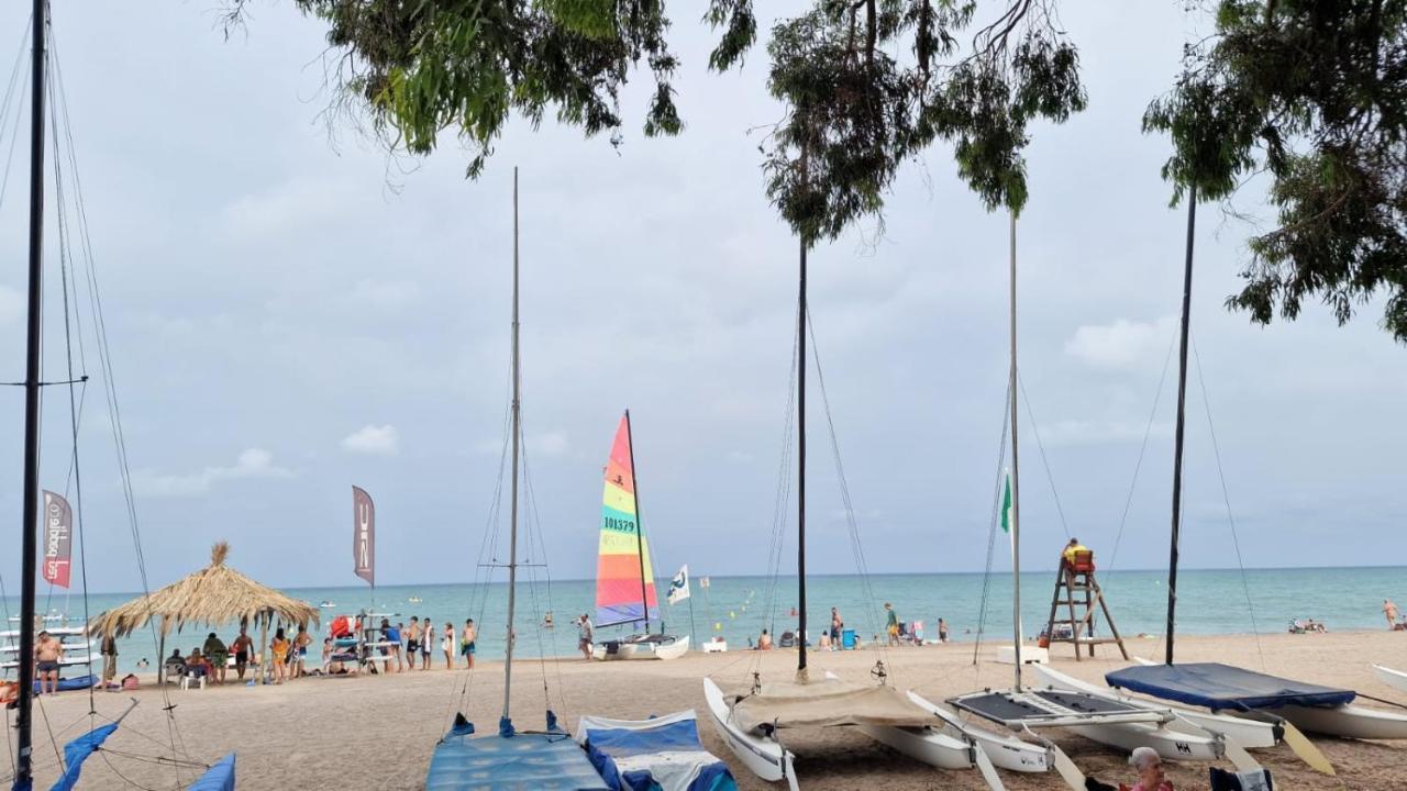 Apartamento De 1 Habitacion Frente Al Mar Y Con Piscina Apartment Benicassim Luaran gambar