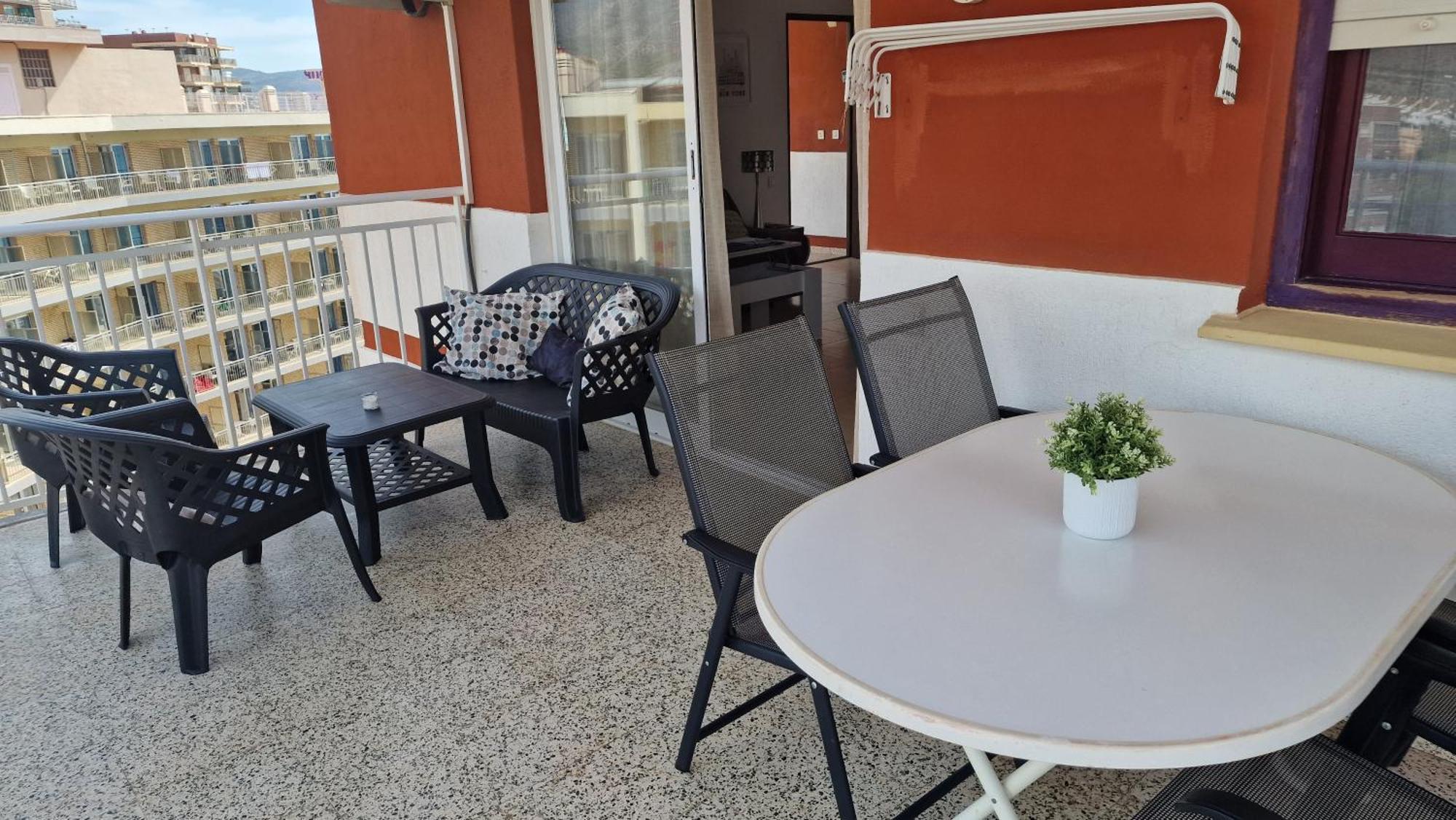 Apartamento De 1 Habitacion Frente Al Mar Y Con Piscina Apartment Benicassim Luaran gambar