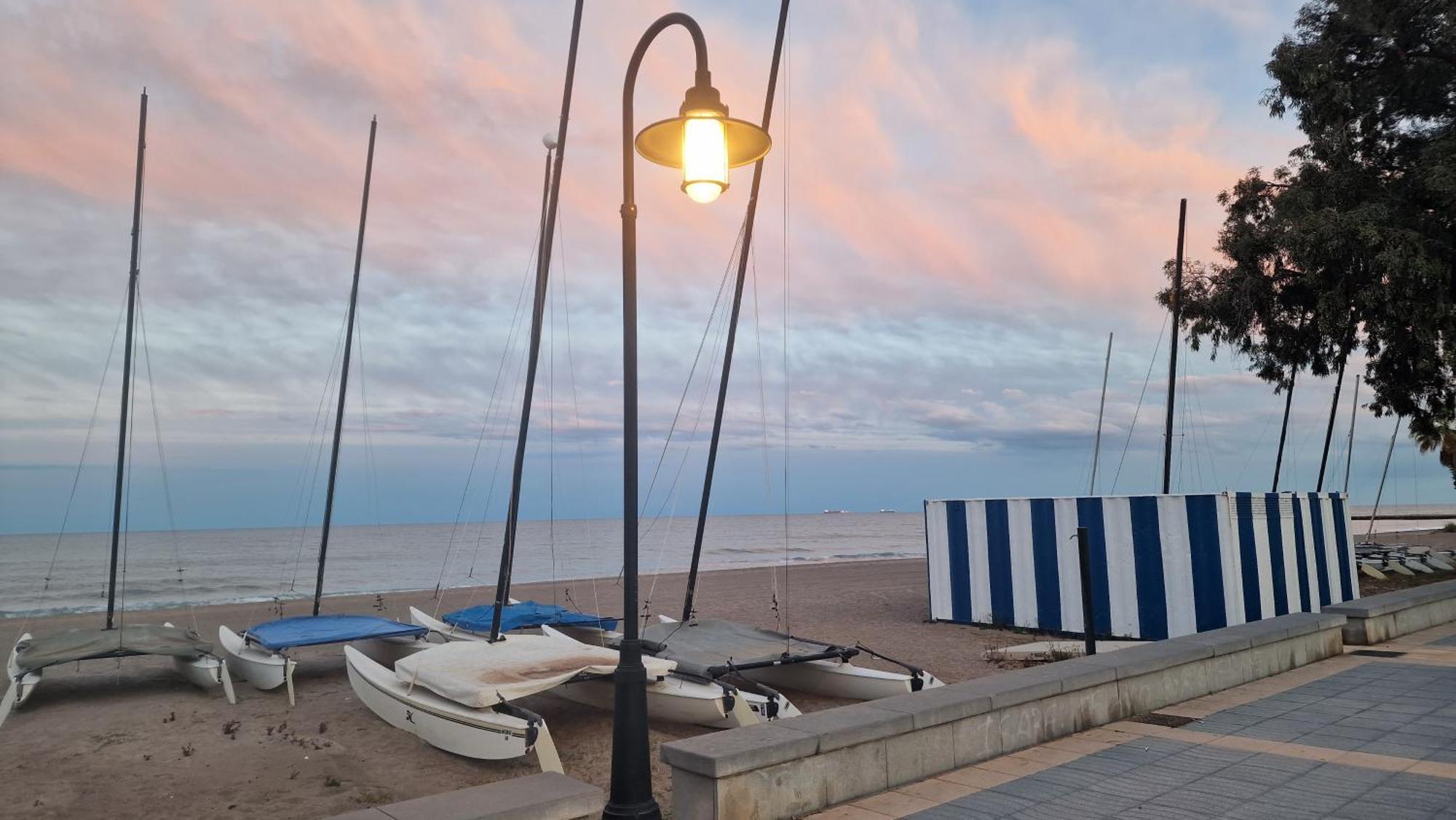 Apartamento De 1 Habitacion Frente Al Mar Y Con Piscina Apartment Benicassim Luaran gambar